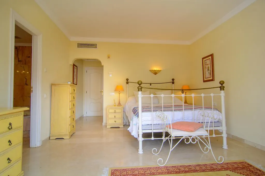 First Line Townhouse Venalmar Holiday home Estepona