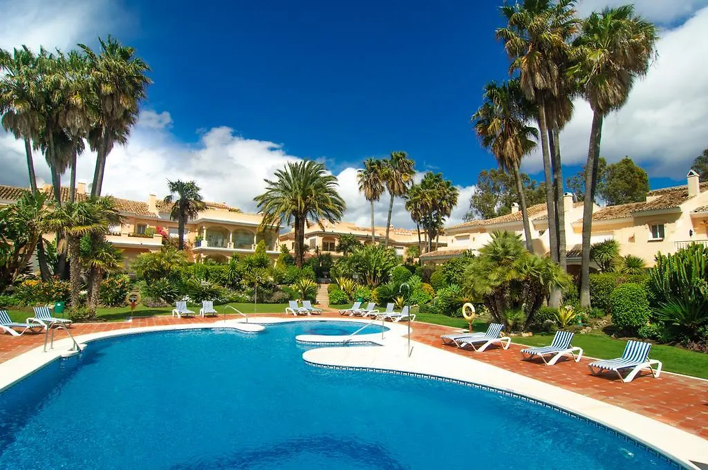 First Line Townhouse Venalmar Holiday home Estepona