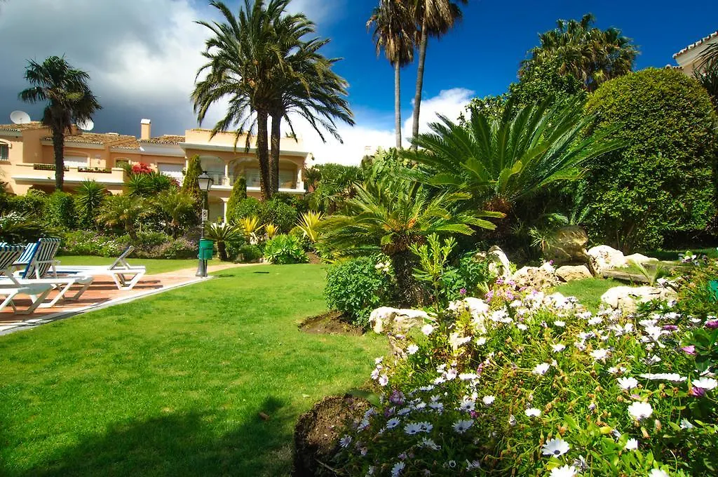First Line Townhouse Venalmar Holiday home Estepona